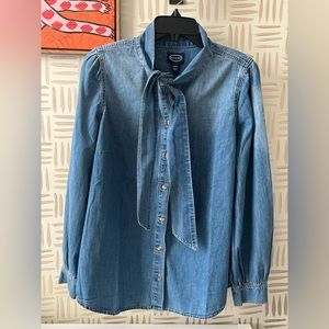 Scoop denim tie neck blouse
